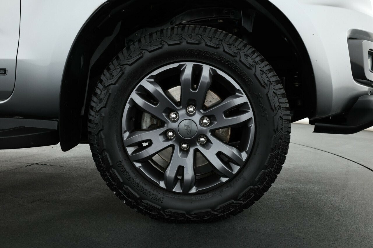 Ford Everest image 4