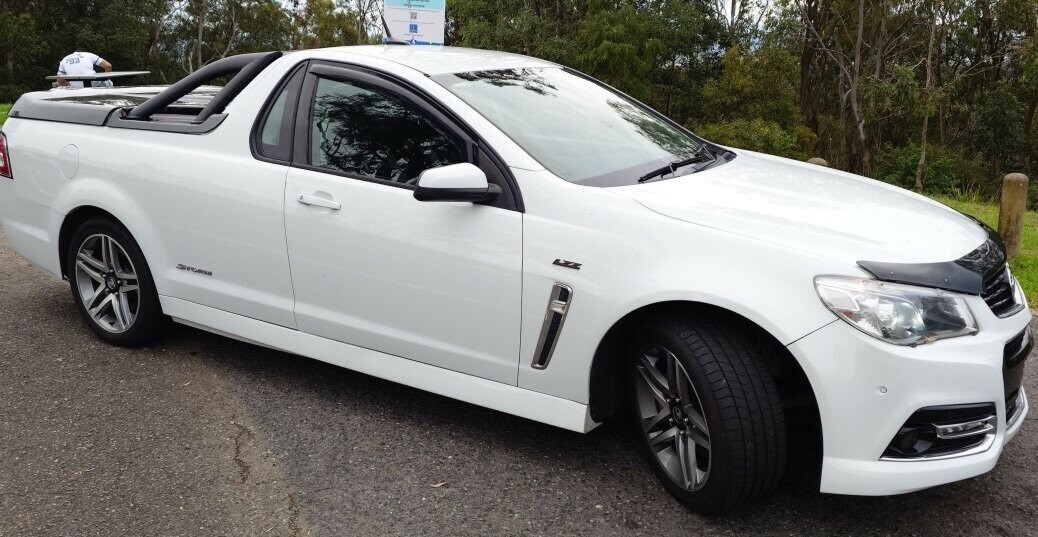 Holden Ute image 3