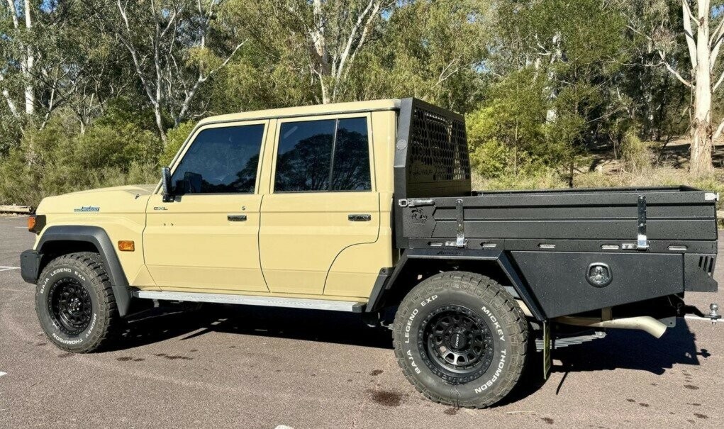 Toyota Landcruiser image 1
