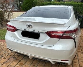 Toyota Camry image 4