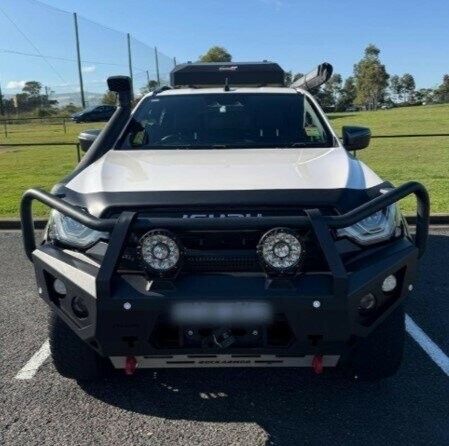Isuzu D-max image 2
