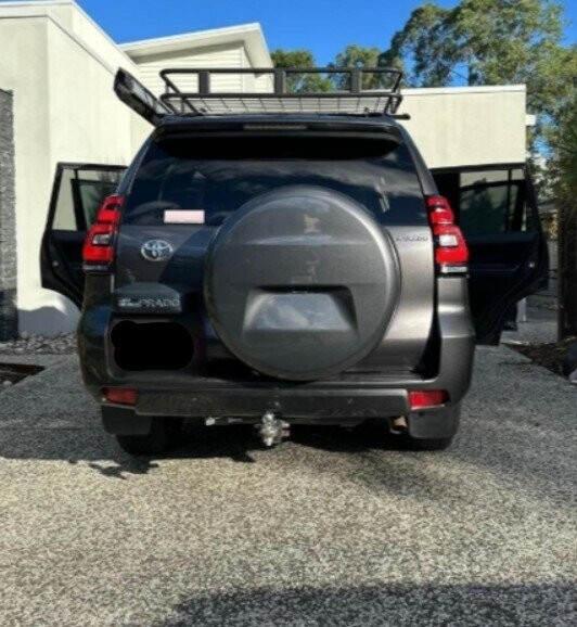 Toyota Landcruiser Prado image 2