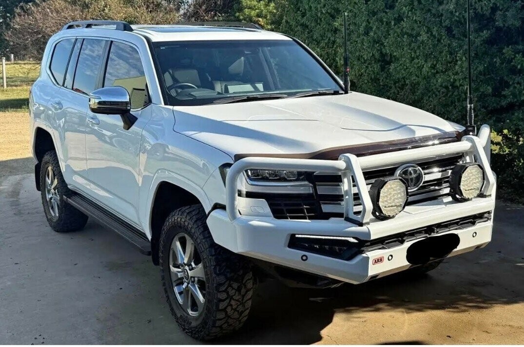 Toyota Landcruiser image 1