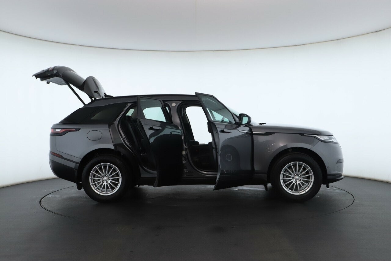 Land Rover Range Rover Velar image 2