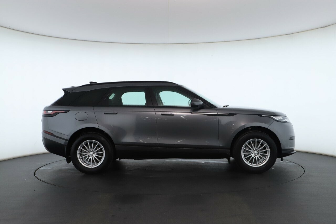 Land Rover Range Rover Velar image 3