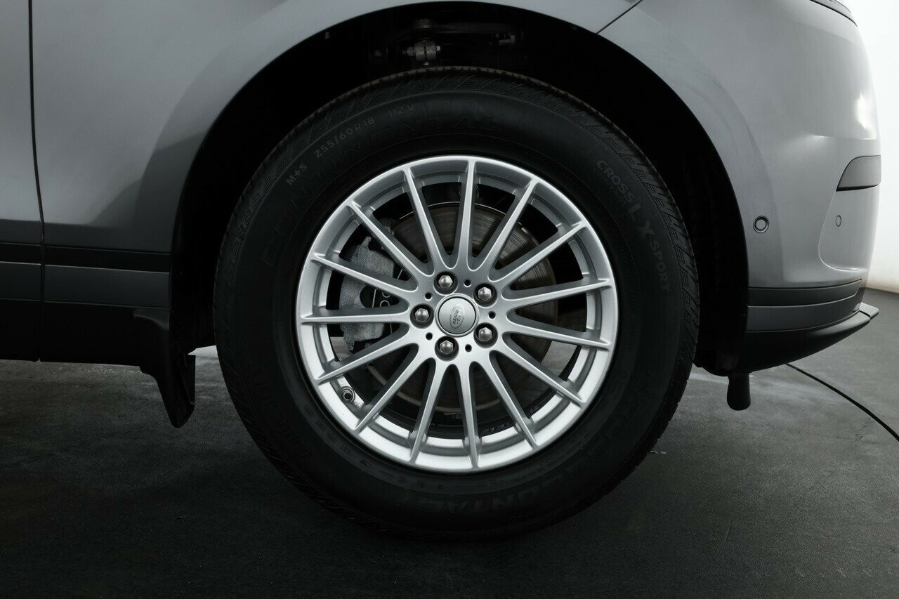 Land Rover Range Rover Velar image 4