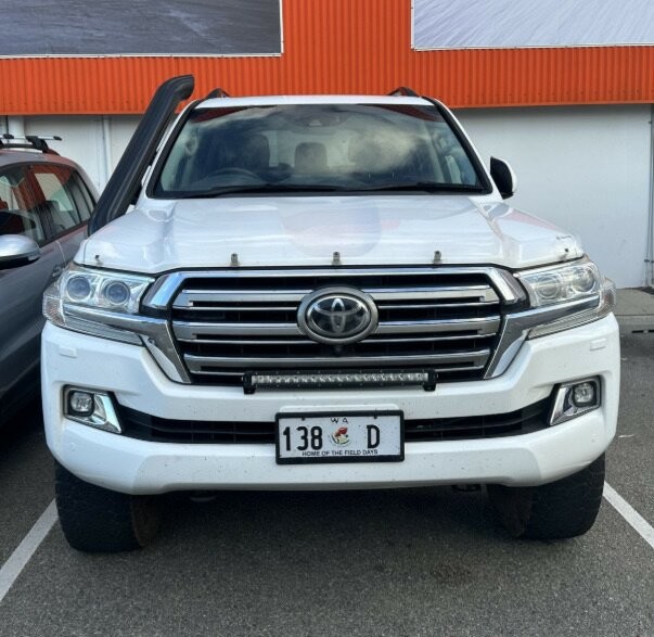 Toyota Landcruiser image 2