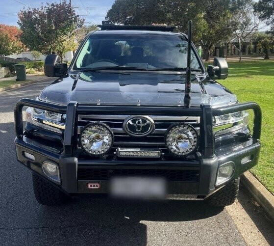 Toyota Landcruiser image 2