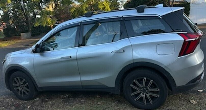 Mahindra Xuv700 image 2