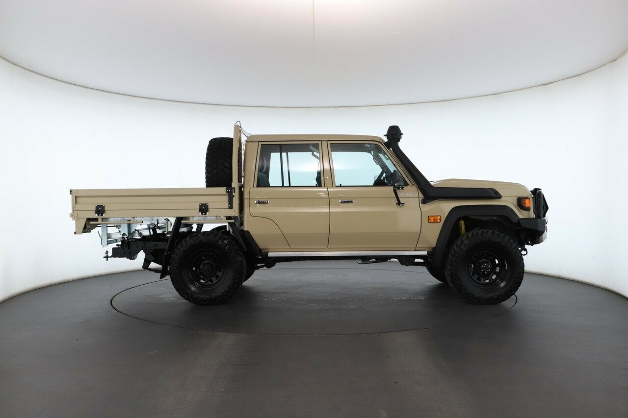 Toyota Landcruiser image 2