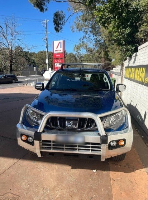 Mitsubishi Triton image 3