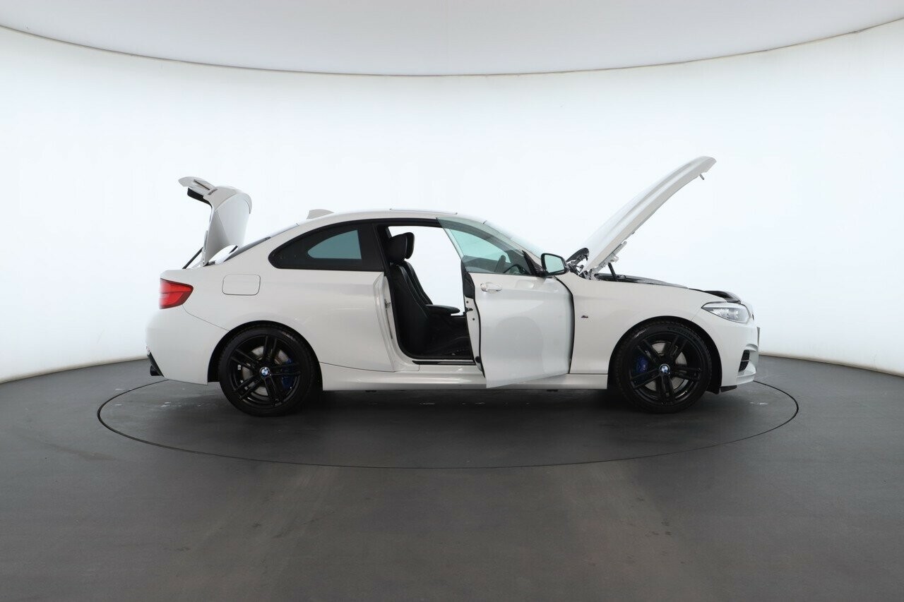 BMW 2 Series image 3
