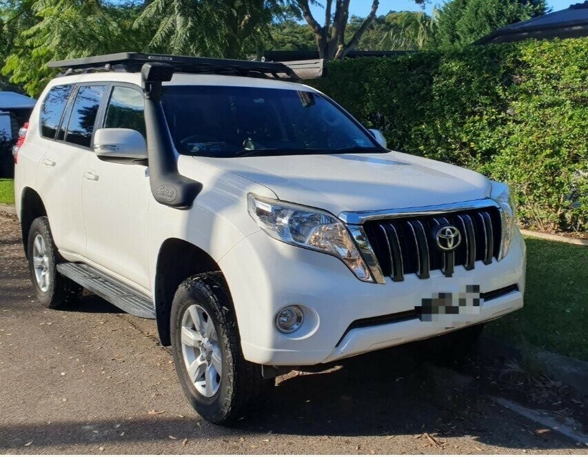 Toyota Landcruiser Prado image 1