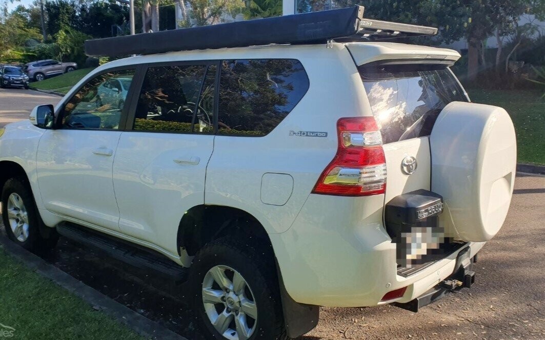 Toyota Landcruiser Prado image 2