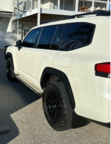 Toyota Landcruiser image 3