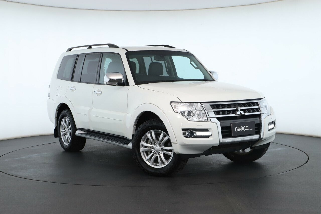 Mitsubishi Pajero image 2
