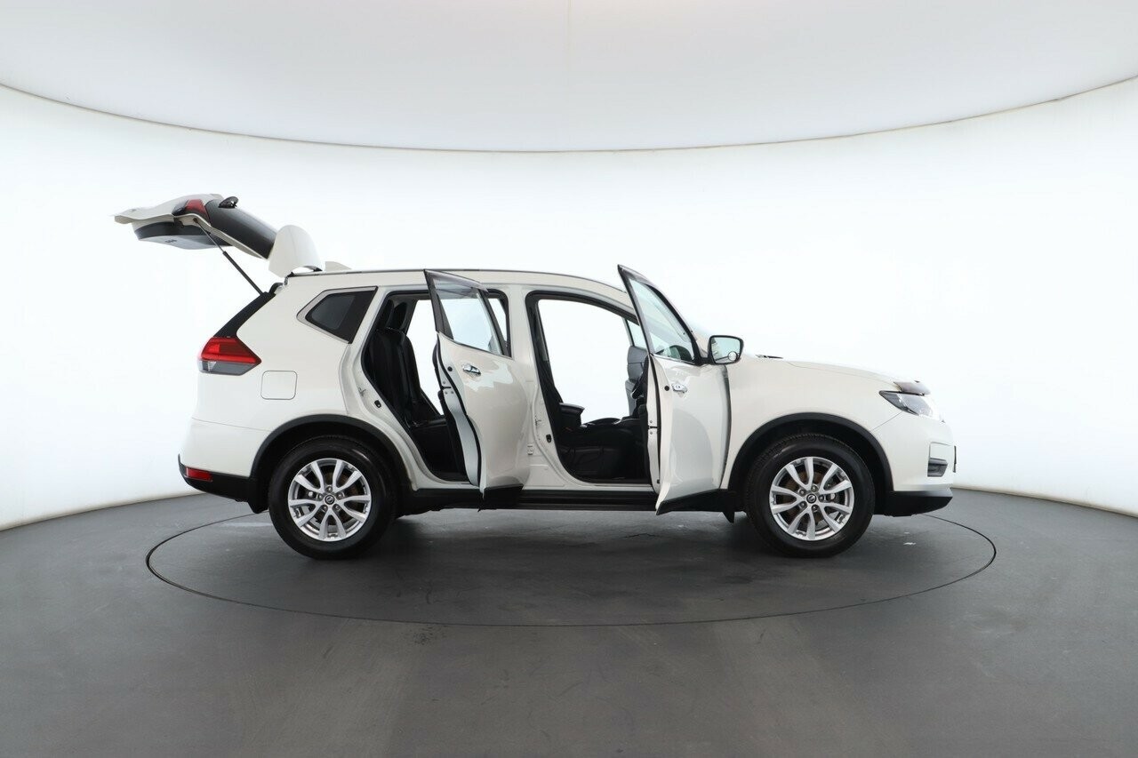 Nissan X-trail image 3