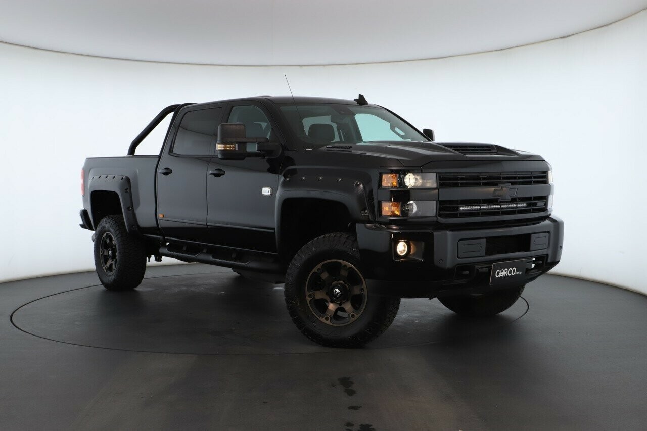 Chevrolet Silverado image 1