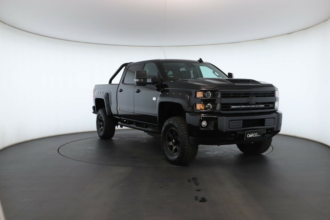 Chevrolet Silverado image 4