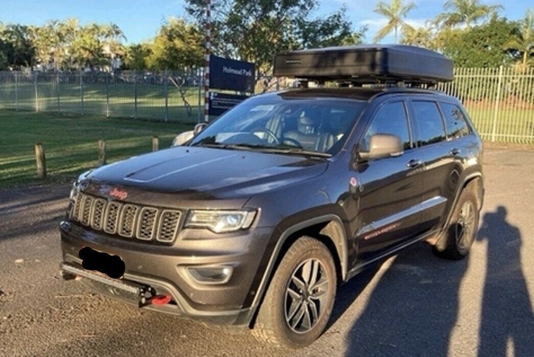 Jeep Grand Cherokee image 3