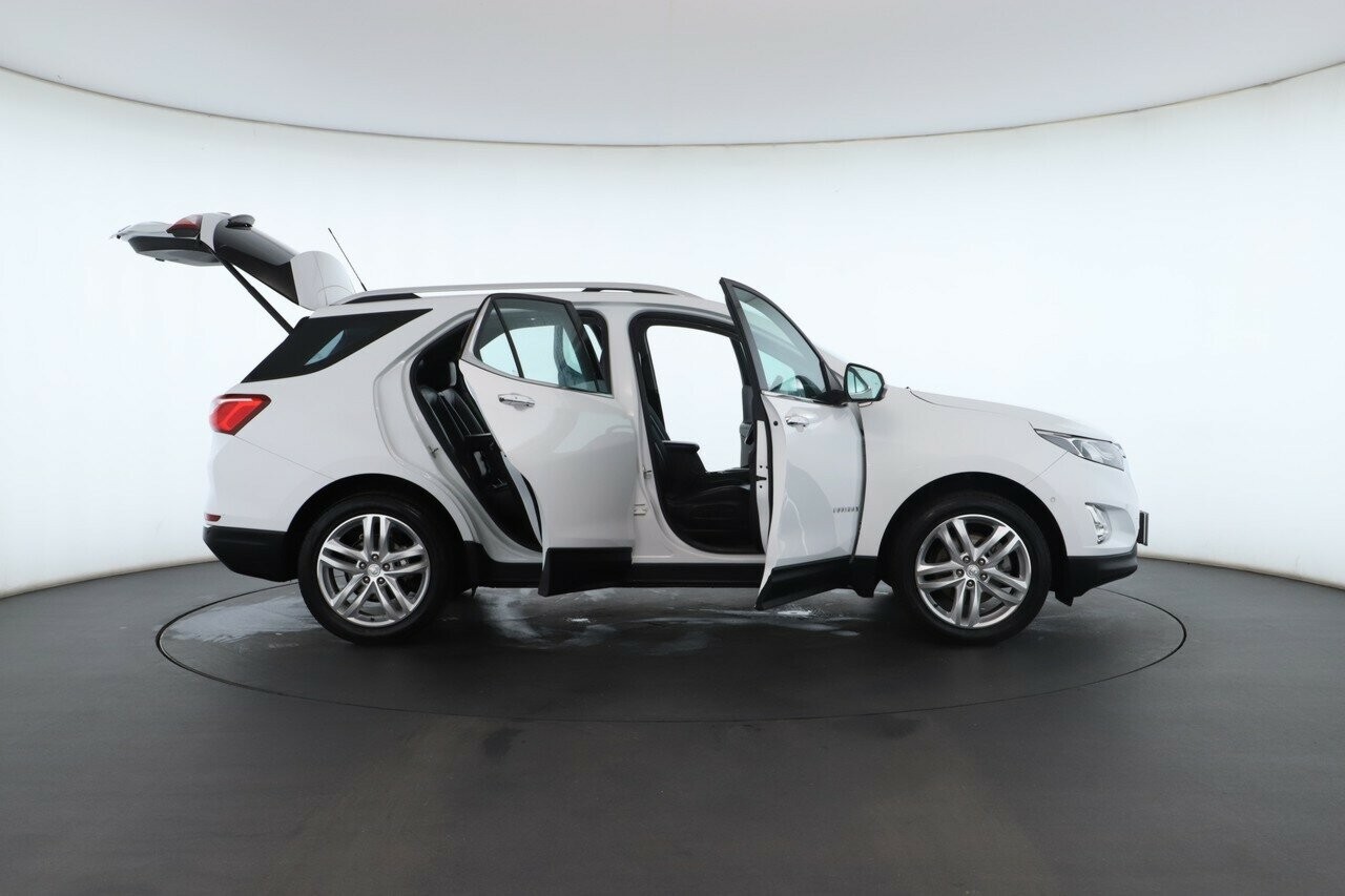 Holden Equinox image 2