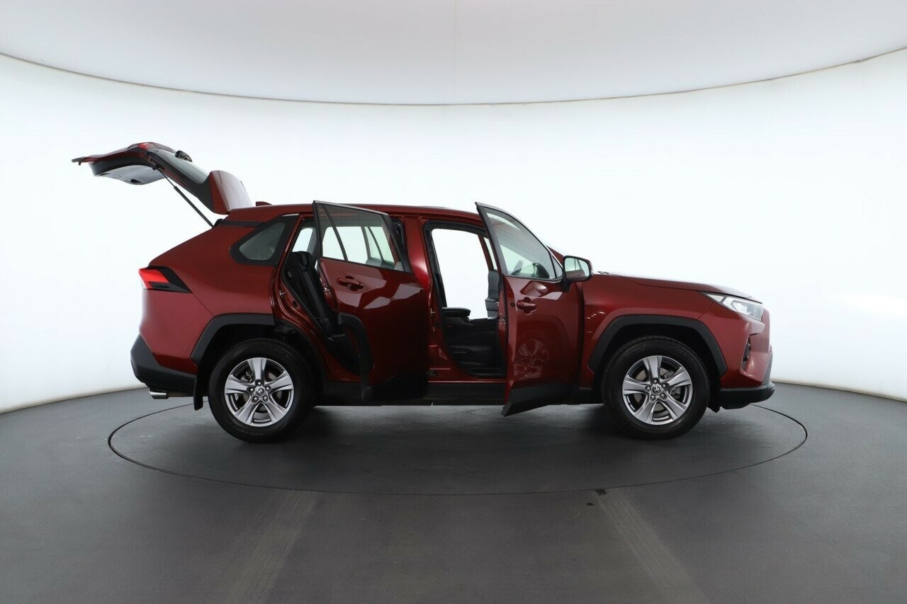 Toyota Rav4 image 3