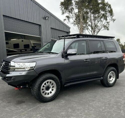 Toyota Landcruiser image 4