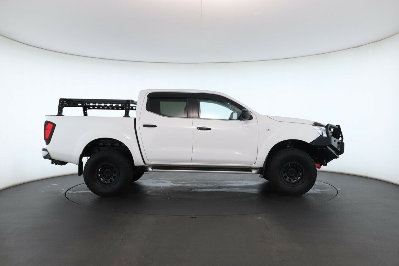 Nissan Navara image 2