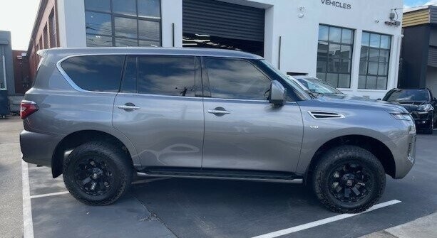Nissan Patrol image 2