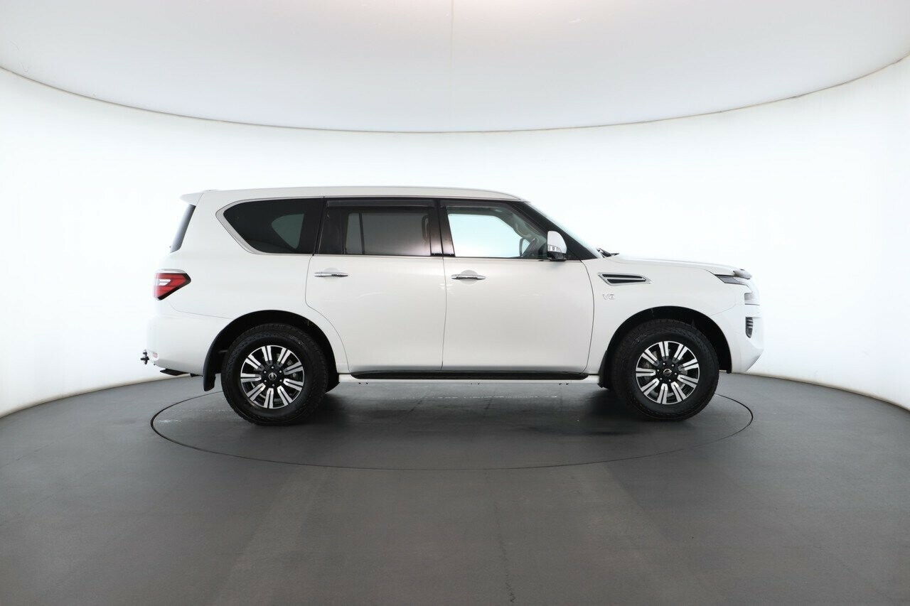 Nissan Patrol image 2