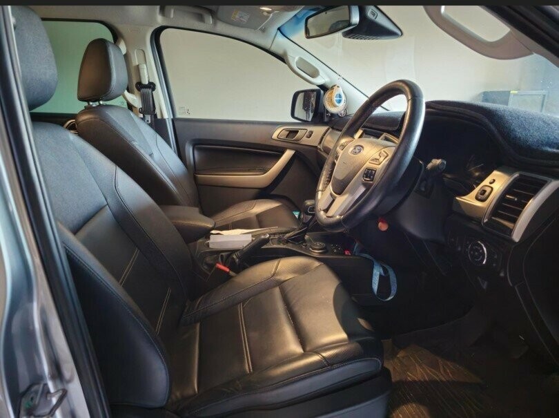 Ford Everest image 3