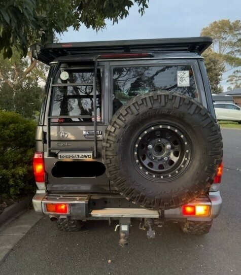 Toyota Landcruiser image 3
