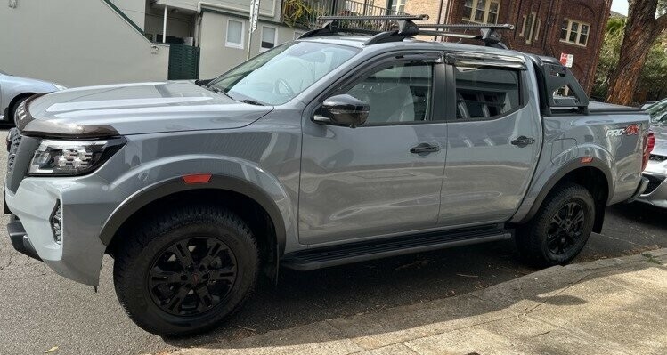 Nissan Navara image 4