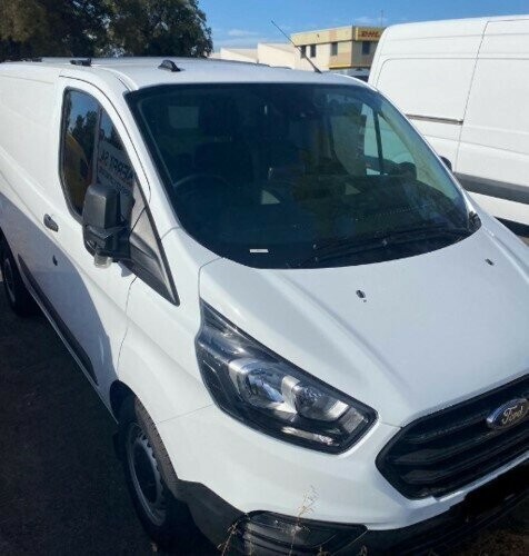 Ford Transit Custom image 2