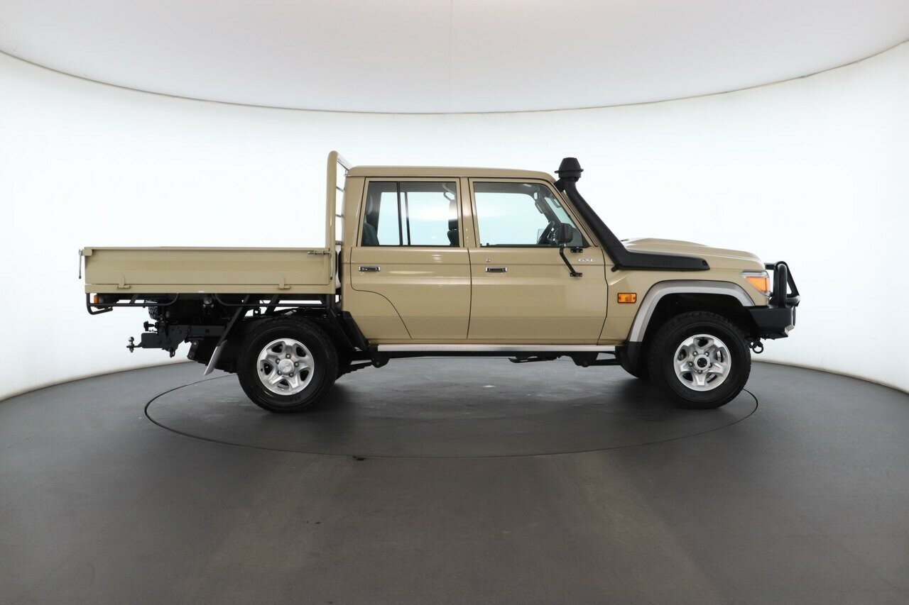 Toyota Landcruiser image 3