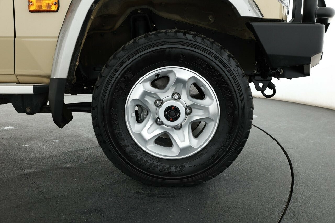 Toyota Landcruiser image 4