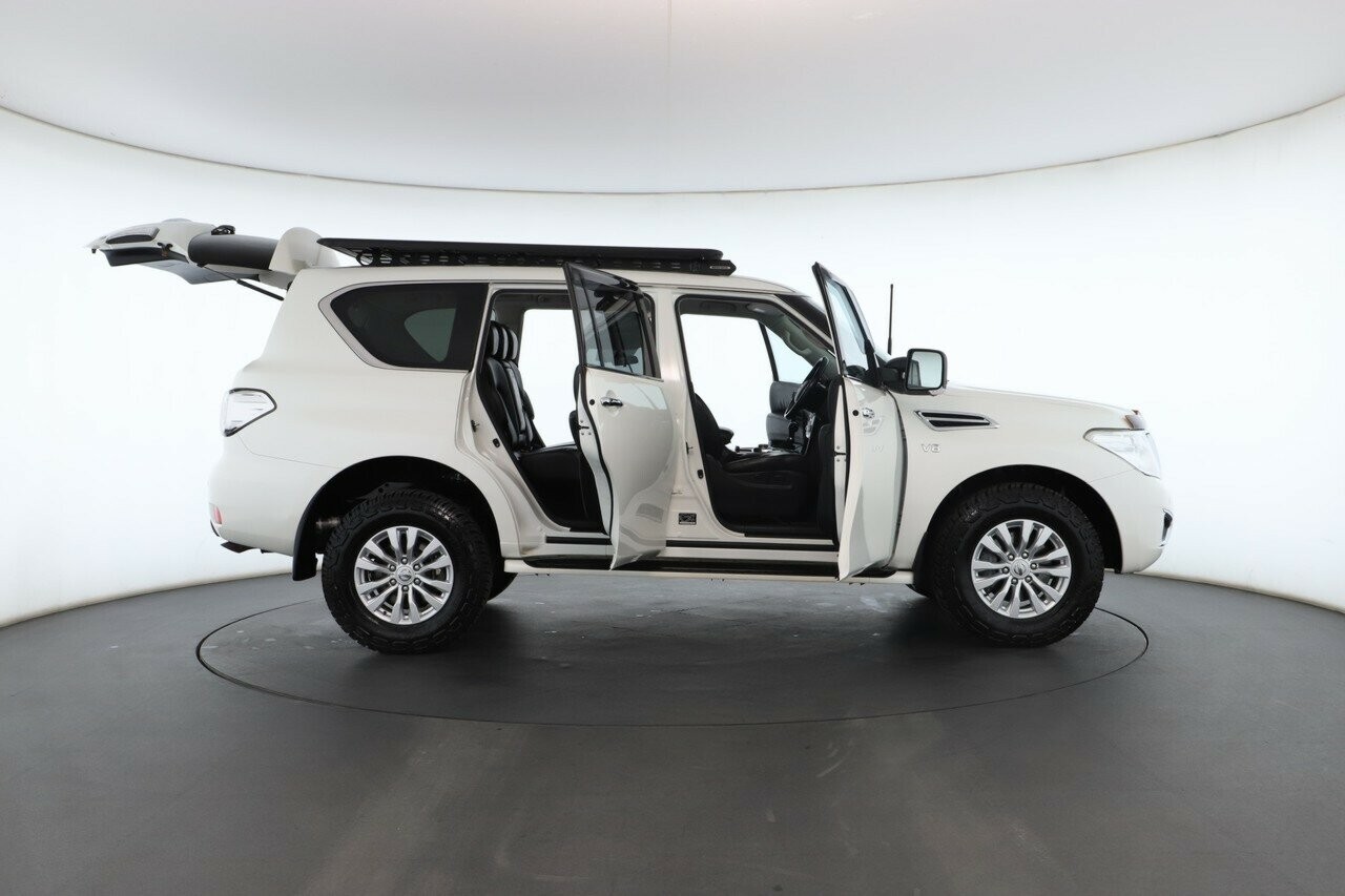 Nissan Patrol image 2