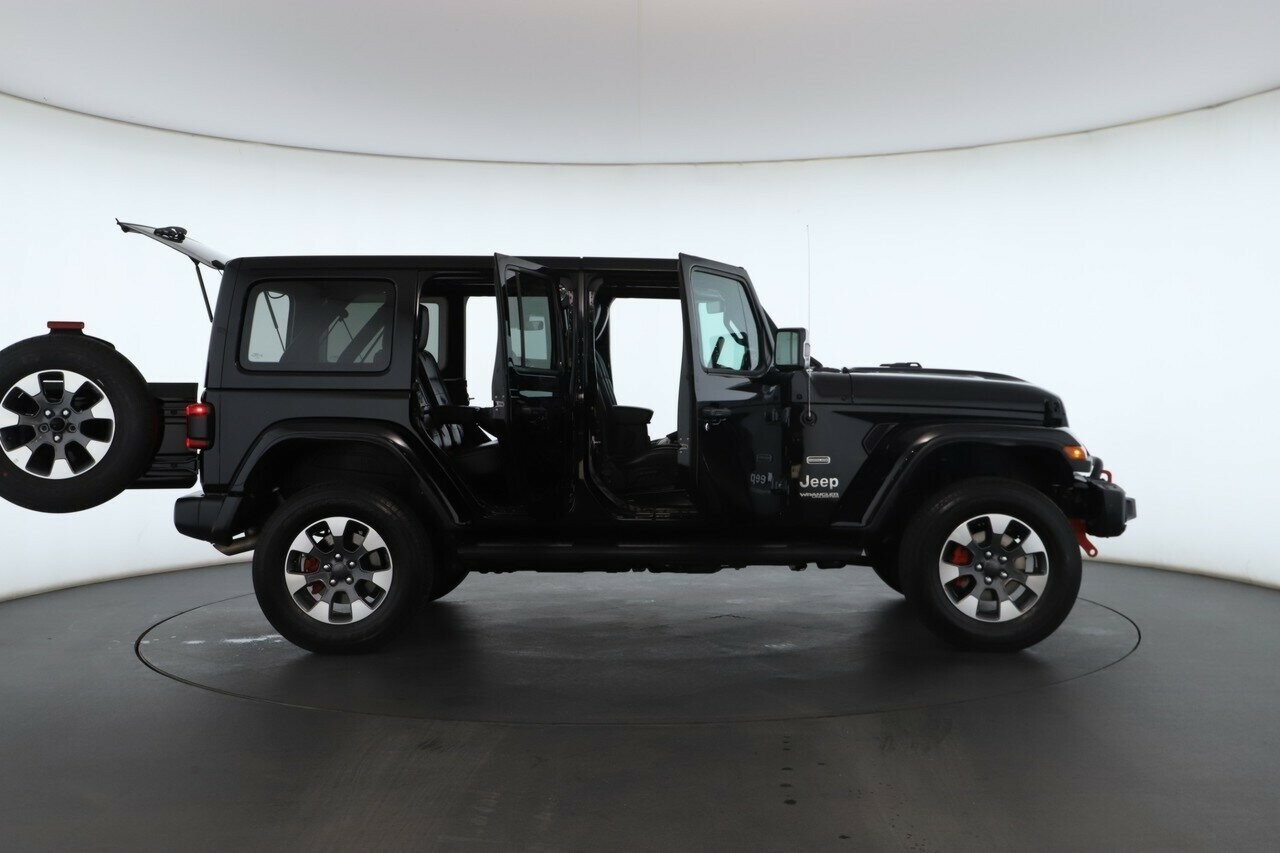 Jeep Wrangler image 2