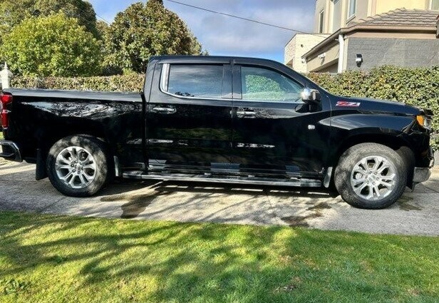 Chevrolet Silverado image 1