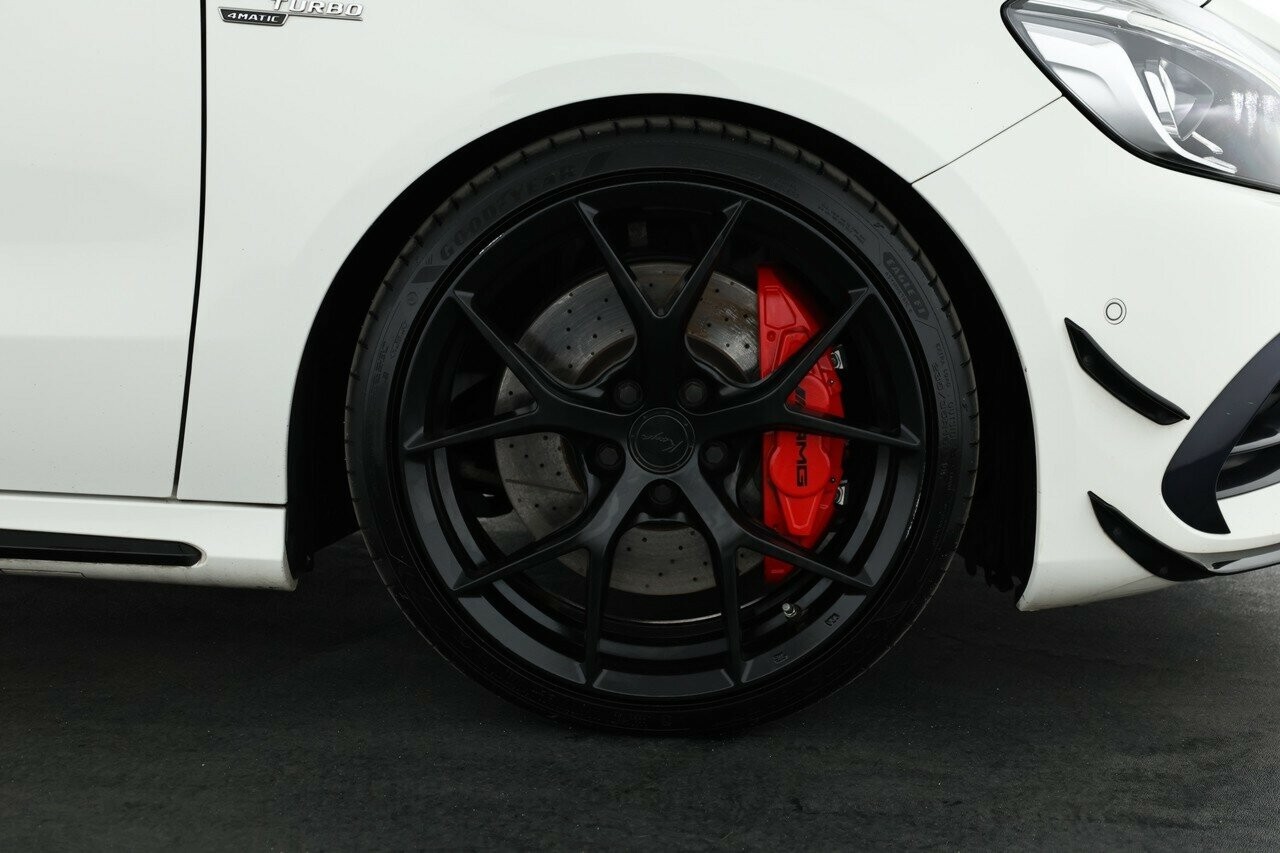 Mercedes Benz A-class image 4