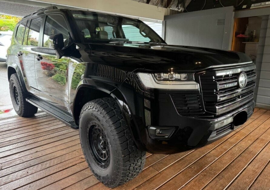 Toyota Landcruiser image 1