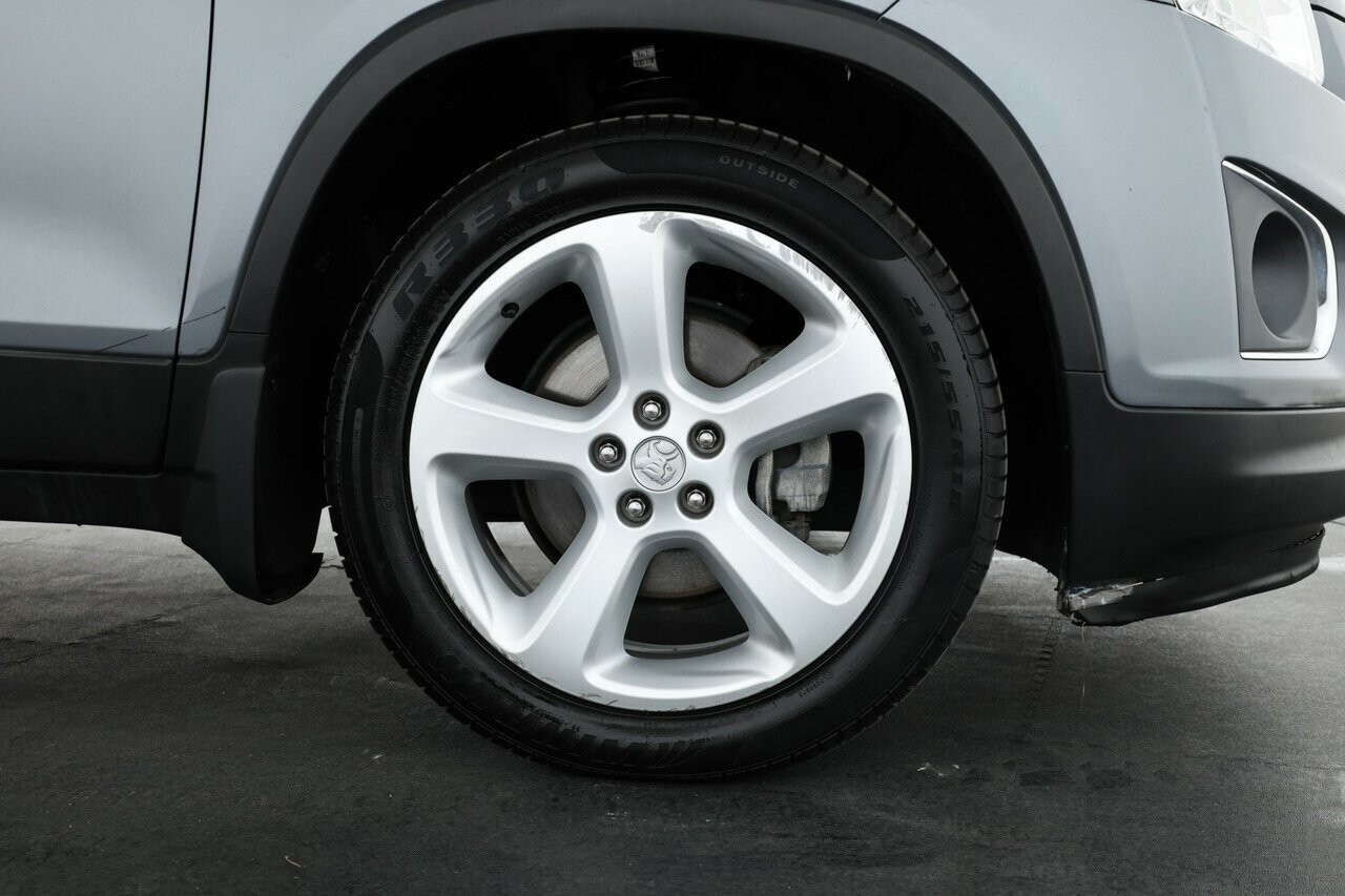 Holden Trax image 4