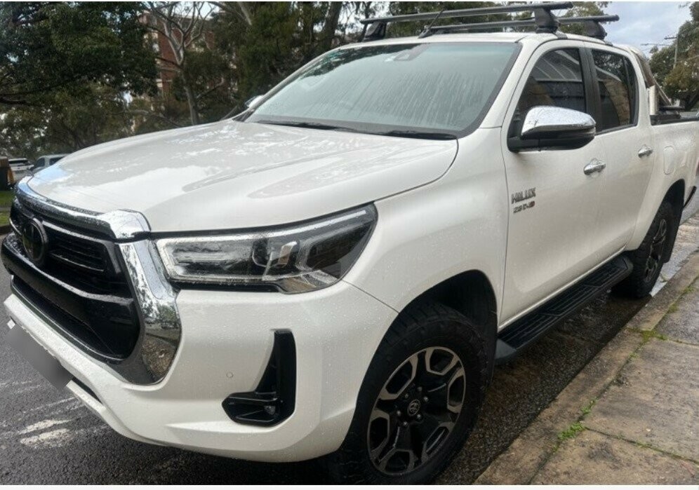Toyota Hilux image 1