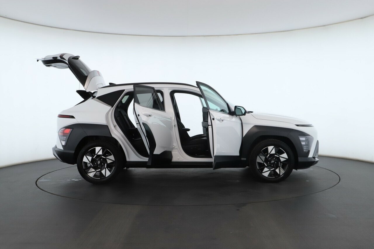 Hyundai Kona image 2