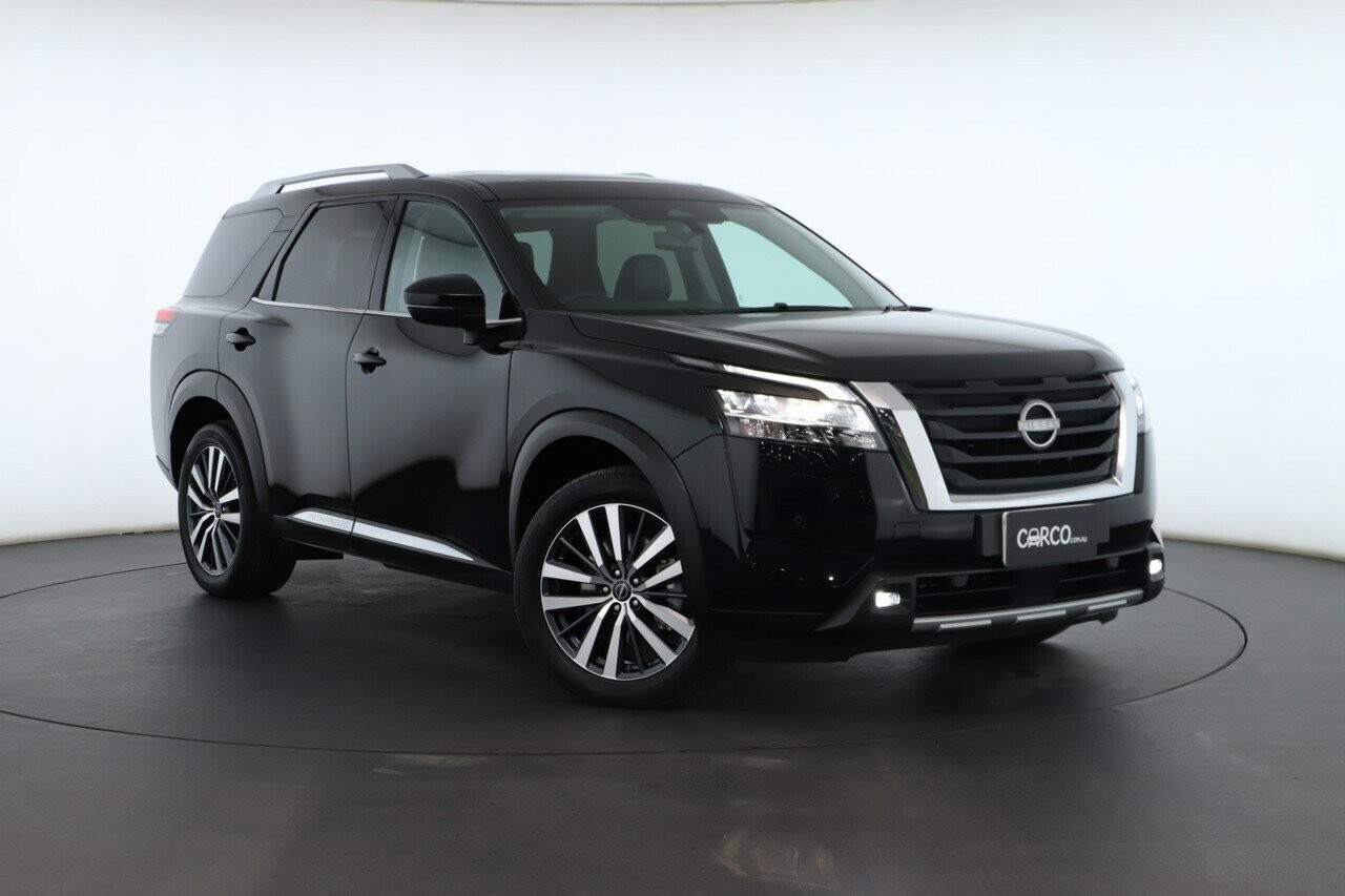 Nissan Pathfinder image 1