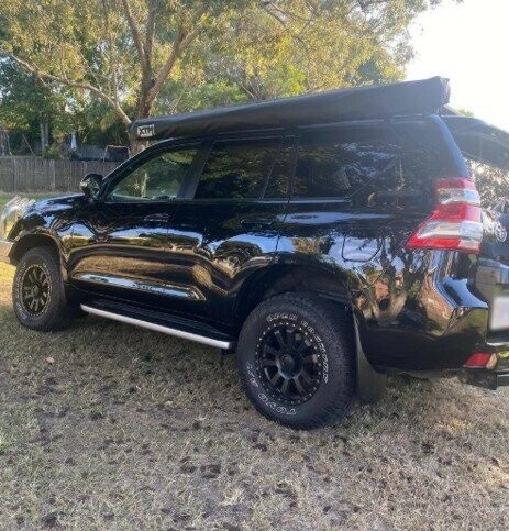 Toyota Landcruiser Prado image 2
