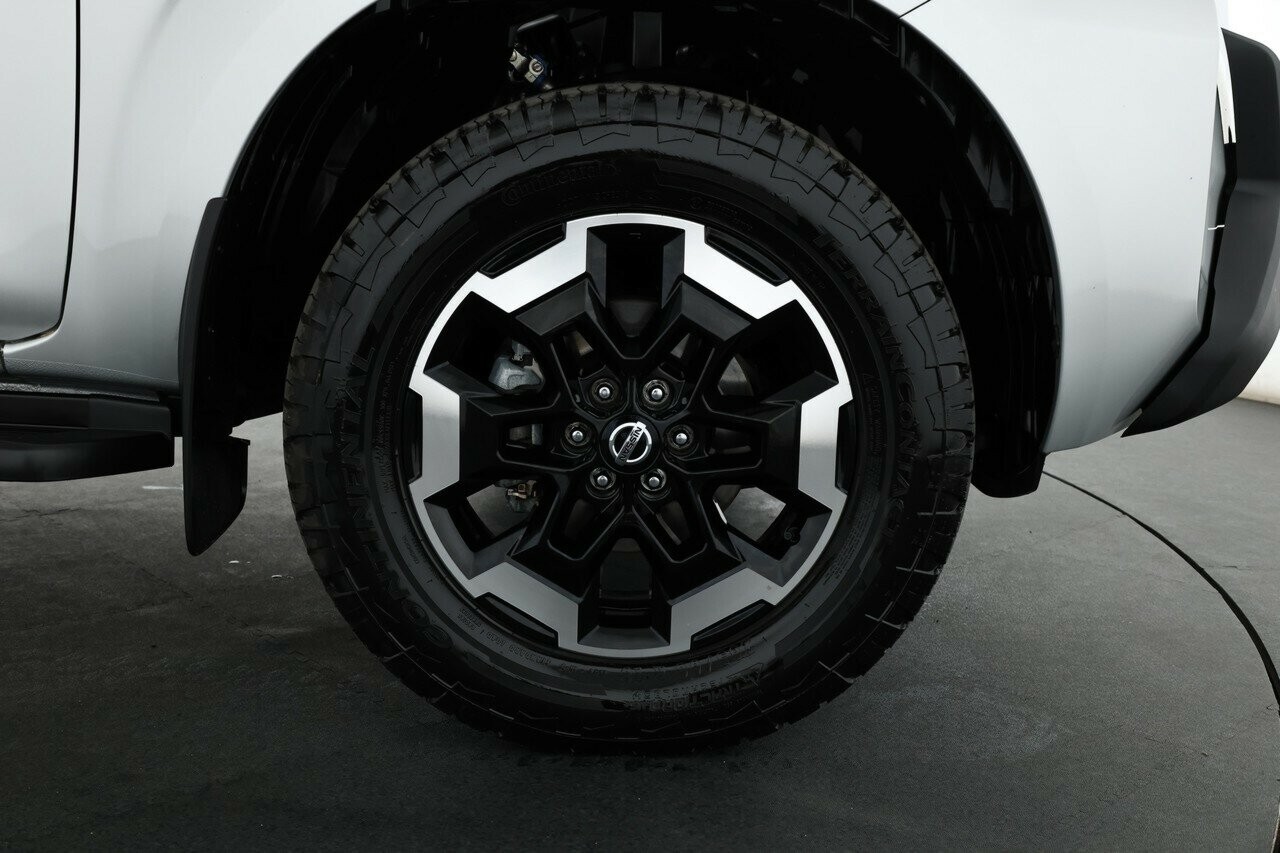 Nissan Navara image 4