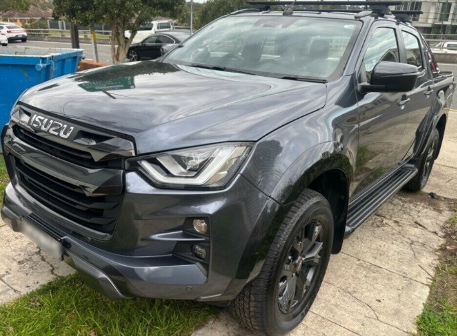 Isuzu D-max image 1