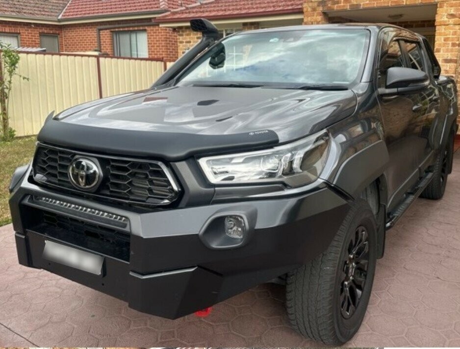 Toyota Hilux image 3