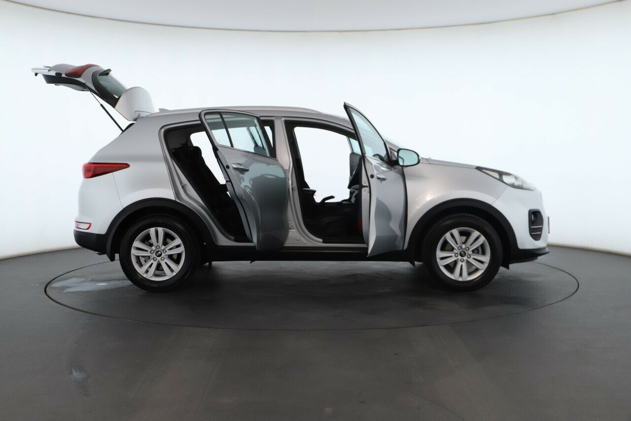 Kia Sportage image 2